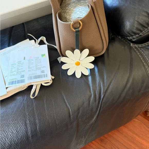 Songmont Medium Song Bag - Taupe Leather - Picture 7 of 8